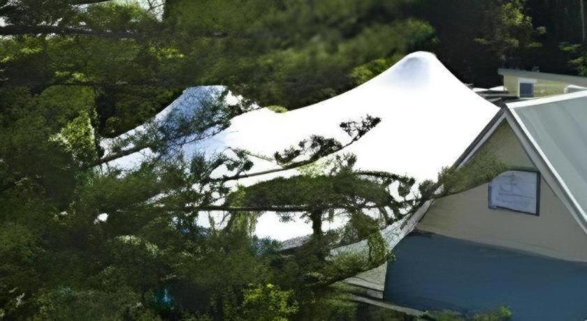 ガバナーズ ロッジ リゾート ホテル バーント・パイン エクステリア 写真